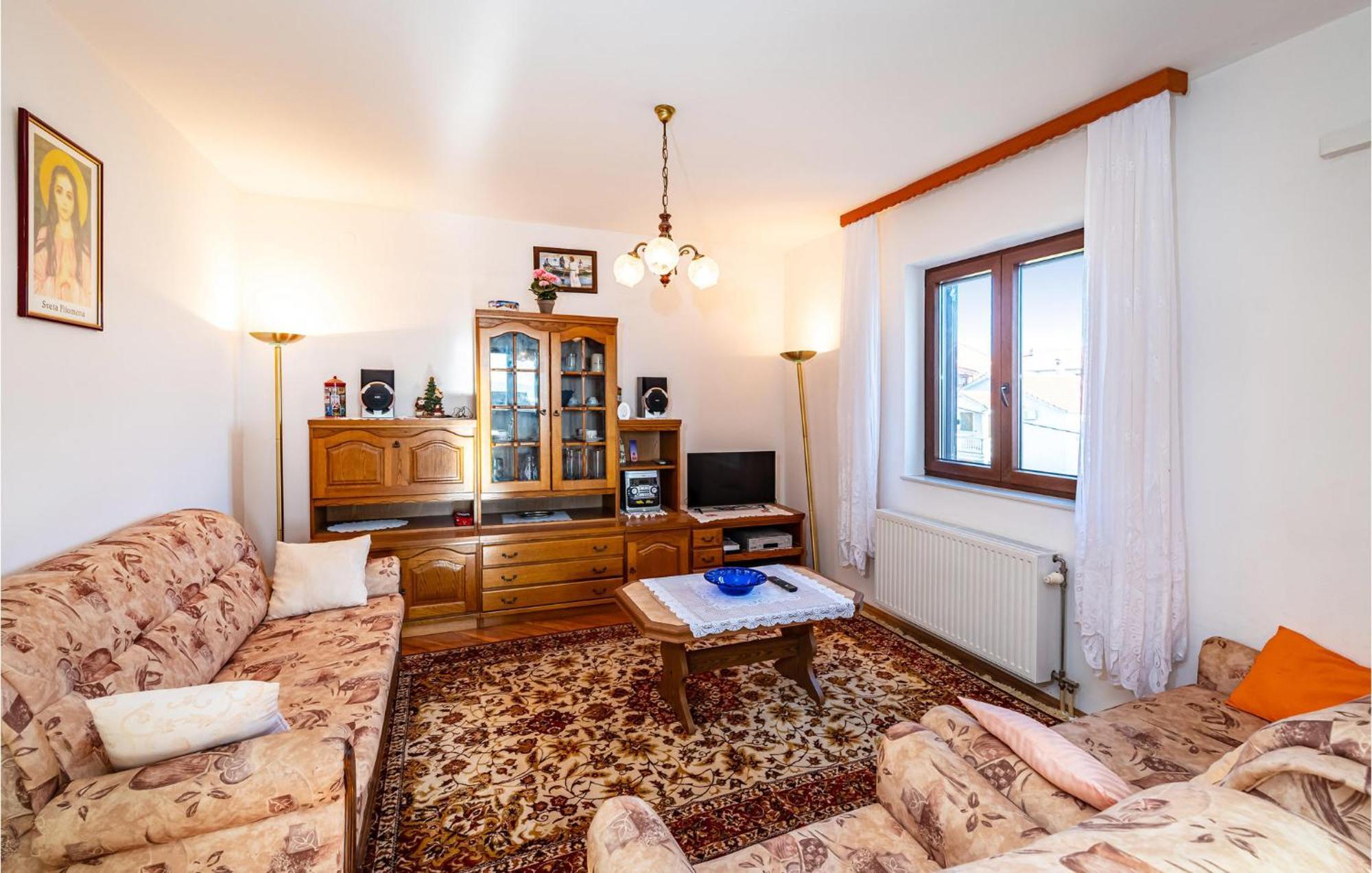 2 Bedroom Cozy Apartment In Задар Екстер'єр фото