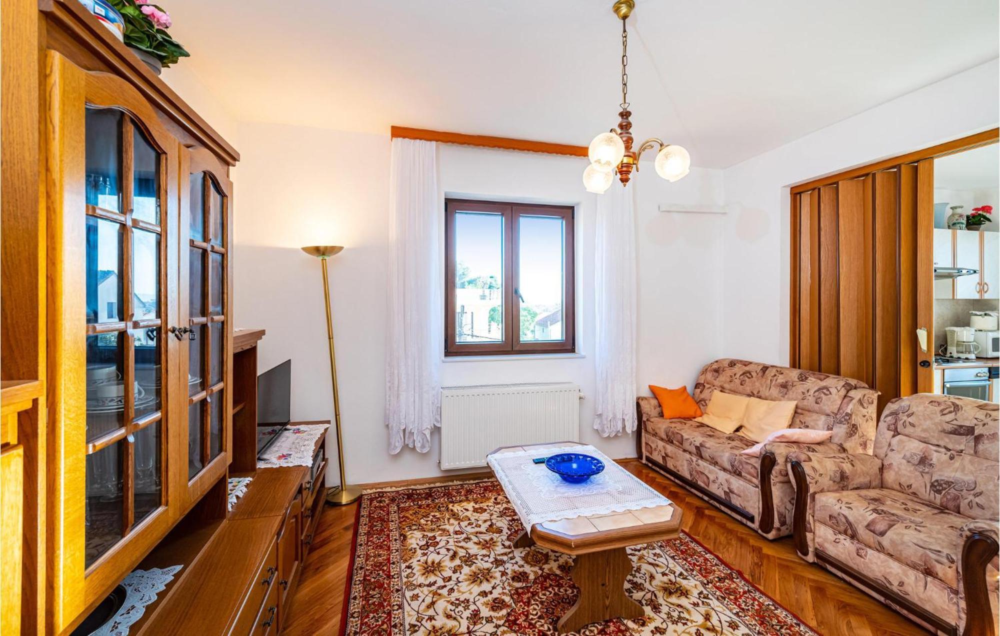 2 Bedroom Cozy Apartment In Задар Екстер'єр фото