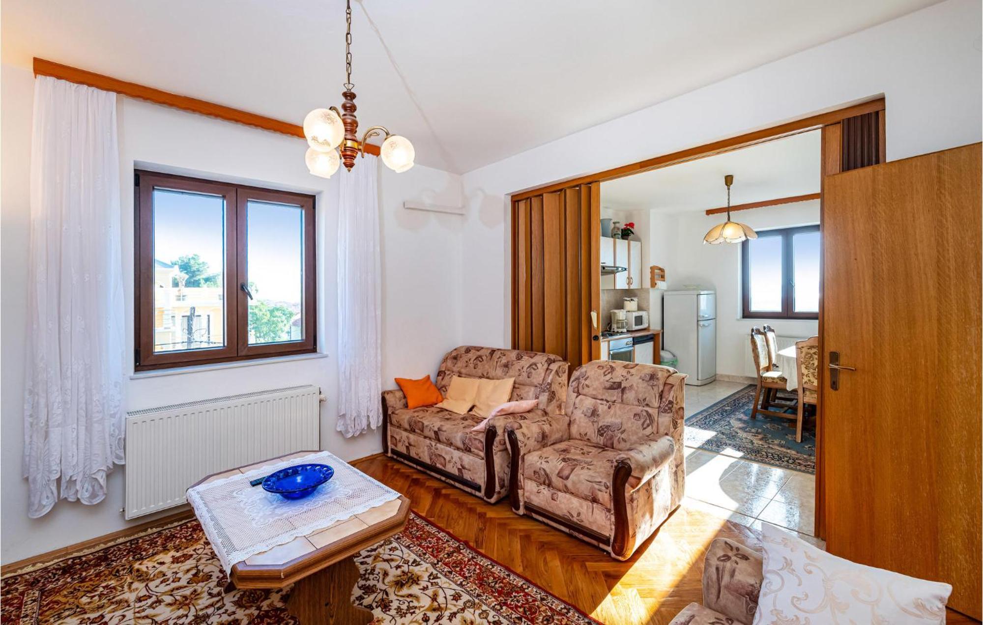 2 Bedroom Cozy Apartment In Задар Екстер'єр фото