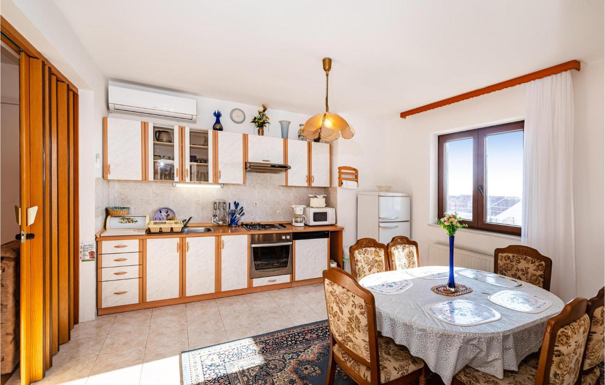 2 Bedroom Cozy Apartment In Задар Екстер'єр фото